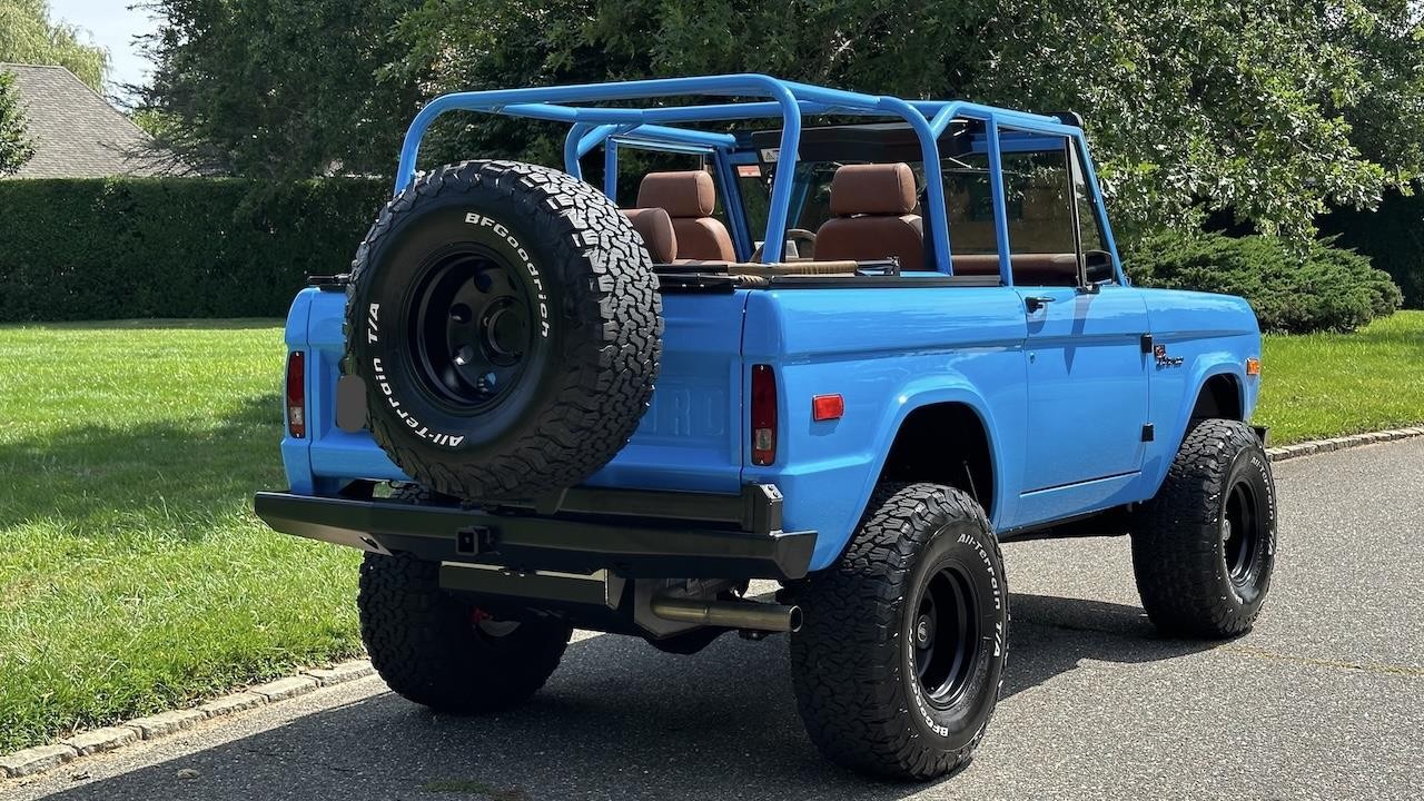 Ford-Bronco-1972-10