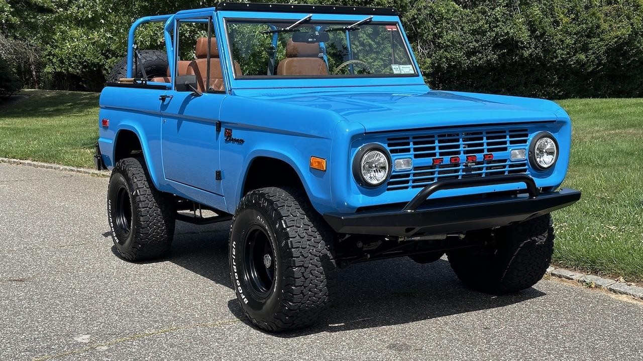 Ford-Bronco-1972-2