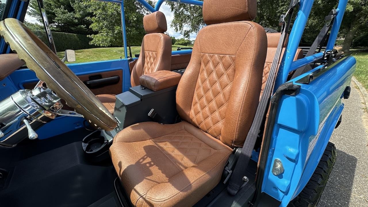 Ford-Bronco-1972-27