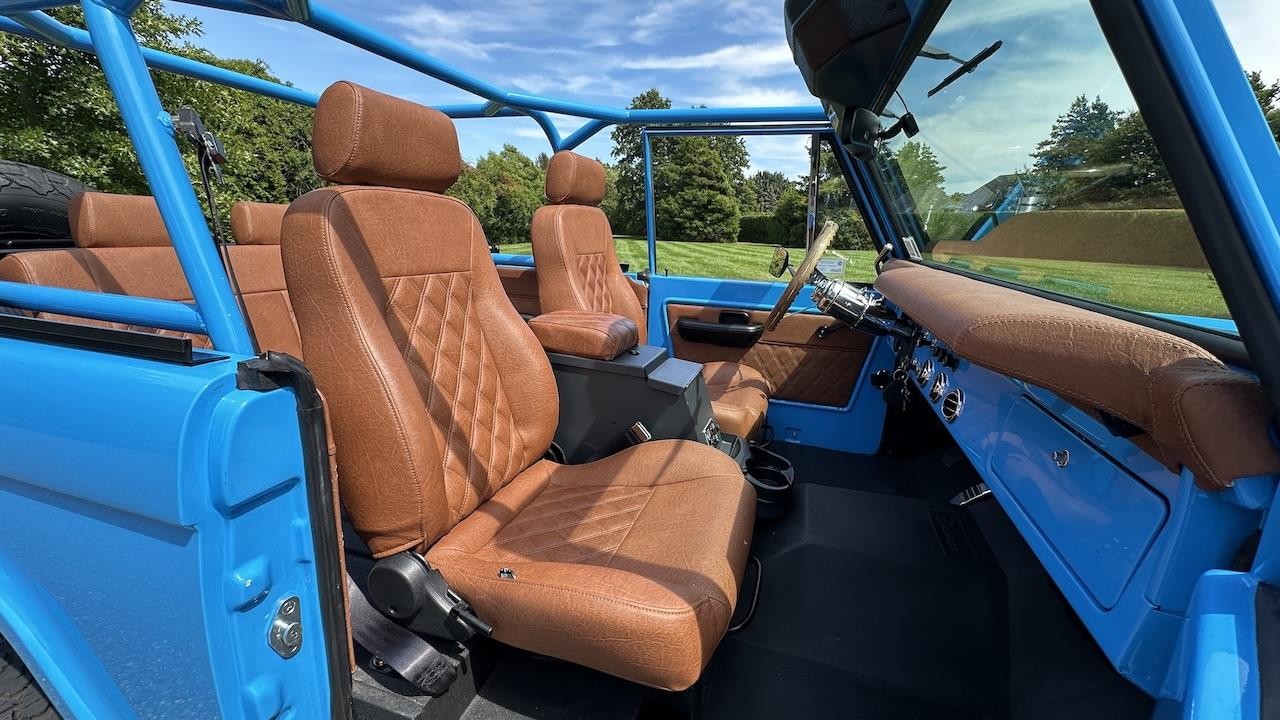 Ford-Bronco-1972-30