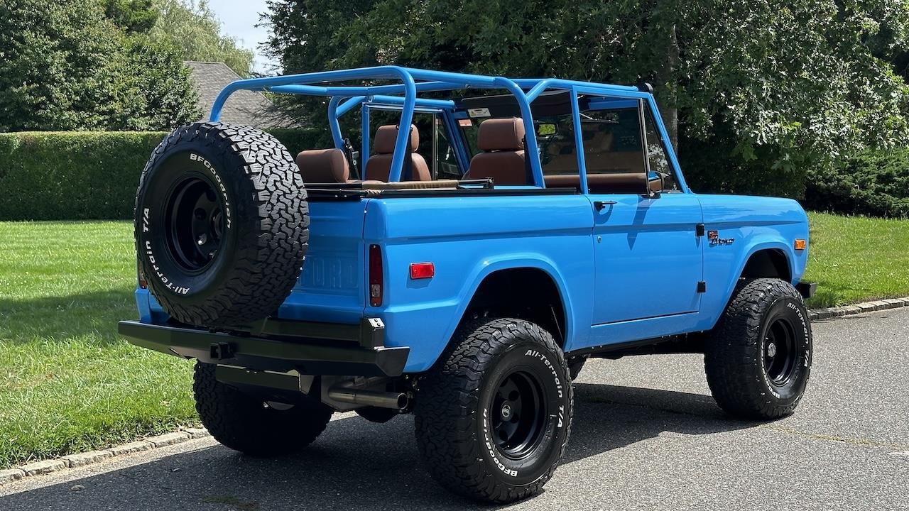 Ford-Bronco-1972-9