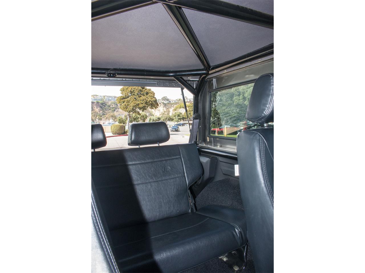 Ford-Bronco-1972-Magnetic-Metallic-Black-12