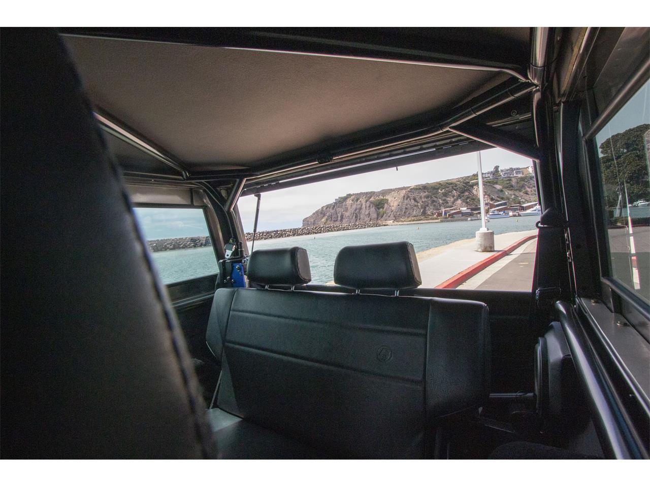 Ford-Bronco-1972-Magnetic-Metallic-Black-13