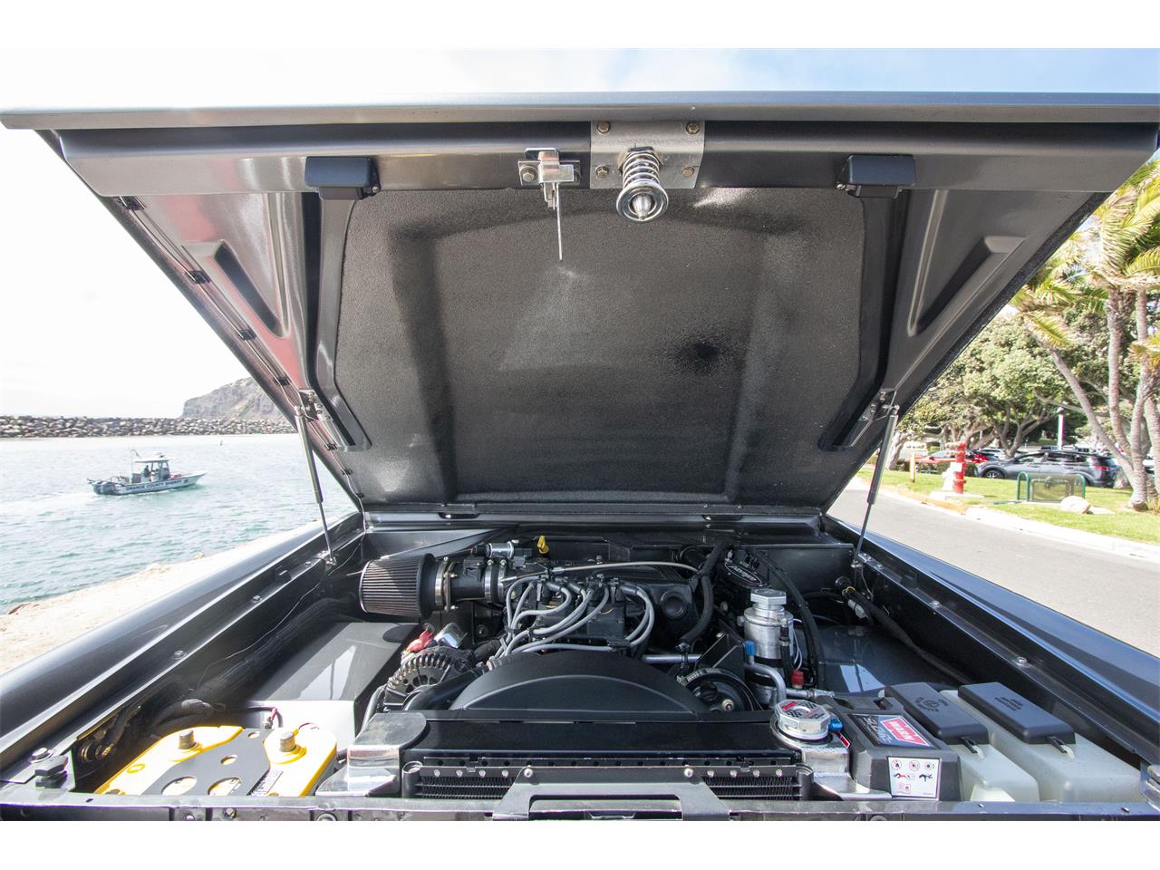 Ford-Bronco-1972-Magnetic-Metallic-Black-19