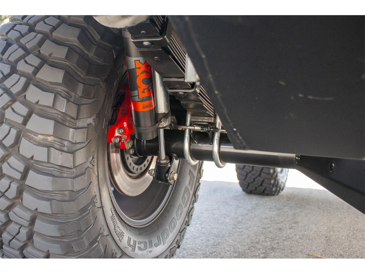 Ford-Bronco-1972-Magnetic-Metallic-Black-21