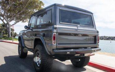 Ford-Bronco-1972-Magnetic-Metallic-Black-31