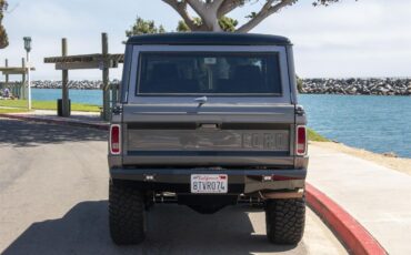 Ford-Bronco-1972-Magnetic-Metallic-Black-33