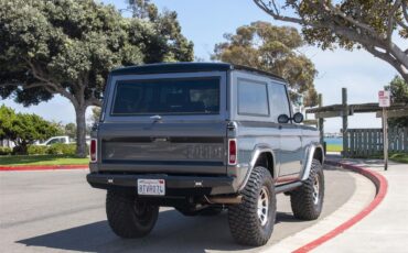 Ford-Bronco-1972-Magnetic-Metallic-Black-36