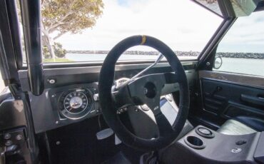 Ford-Bronco-1972-Magnetic-Metallic-Black-4