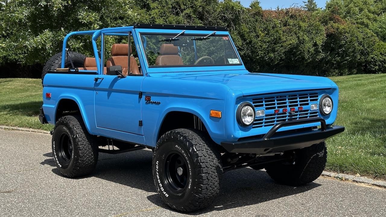 Ford Bronco 1972 --