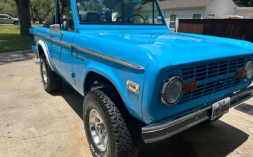 Ford-Bronco-1973-SUV-3