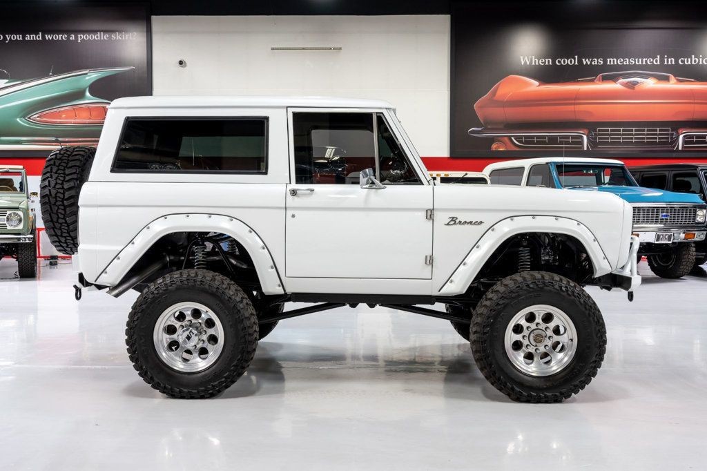 Ford-Bronco-1973-SUV-8
