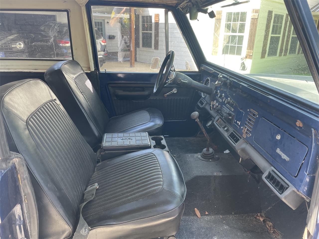 Ford-Bronco-1974-Blue-Black-15