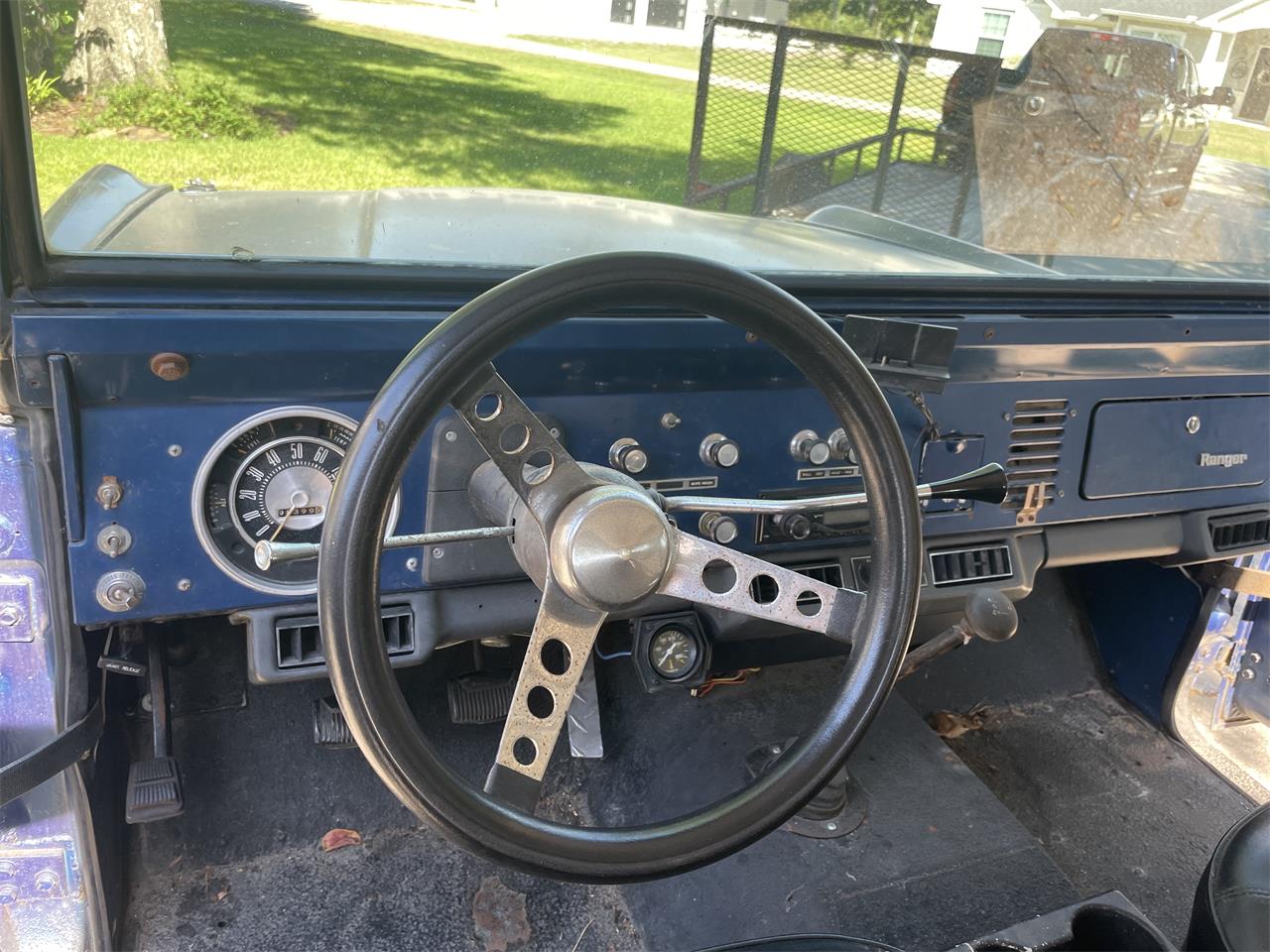 Ford-Bronco-1974-Blue-Black-16