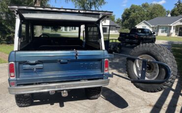 Ford-Bronco-1974-Blue-Black-17