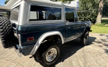 Ford-Bronco-1974-Blue-Black