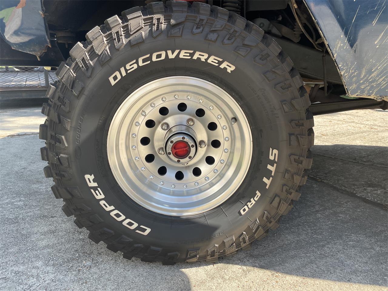 Ford-Bronco-1974-Blue-Black-4