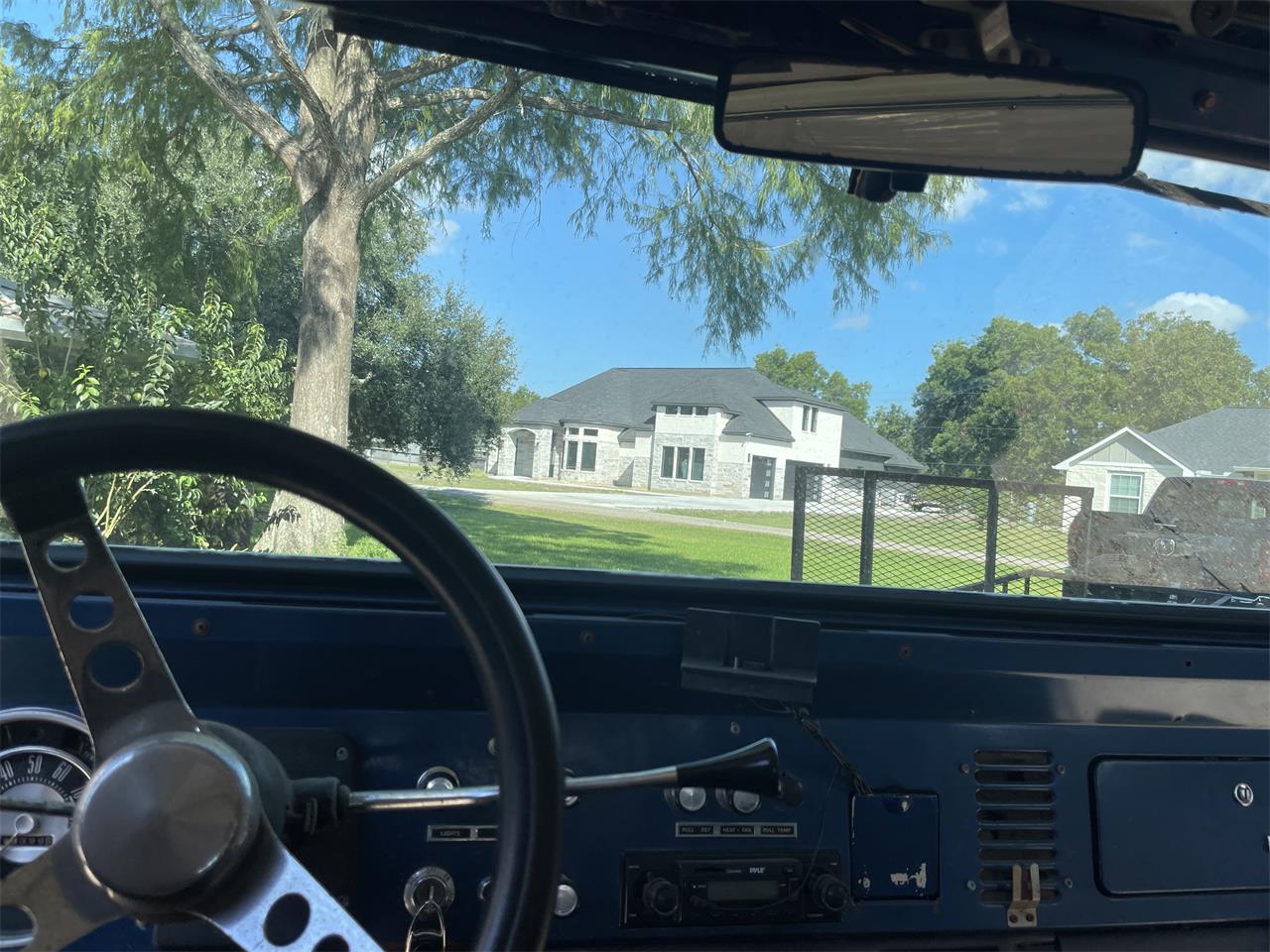 Ford-Bronco-1974-Blue-Black-5