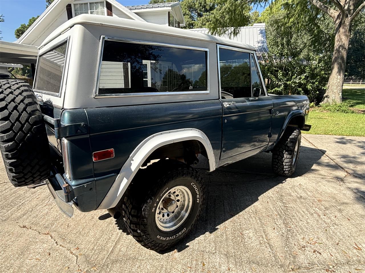 Ford-Bronco-1974-Blue-Black