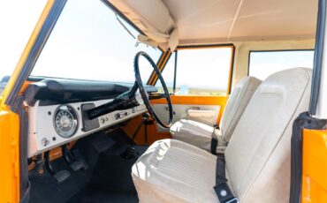 Ford-Bronco-1974-Bold-orange-White-10