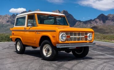 Ford-Bronco-1974-Bold-orange-White-14