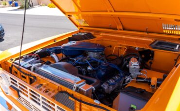 Ford-Bronco-1974-Bold-orange-White-25