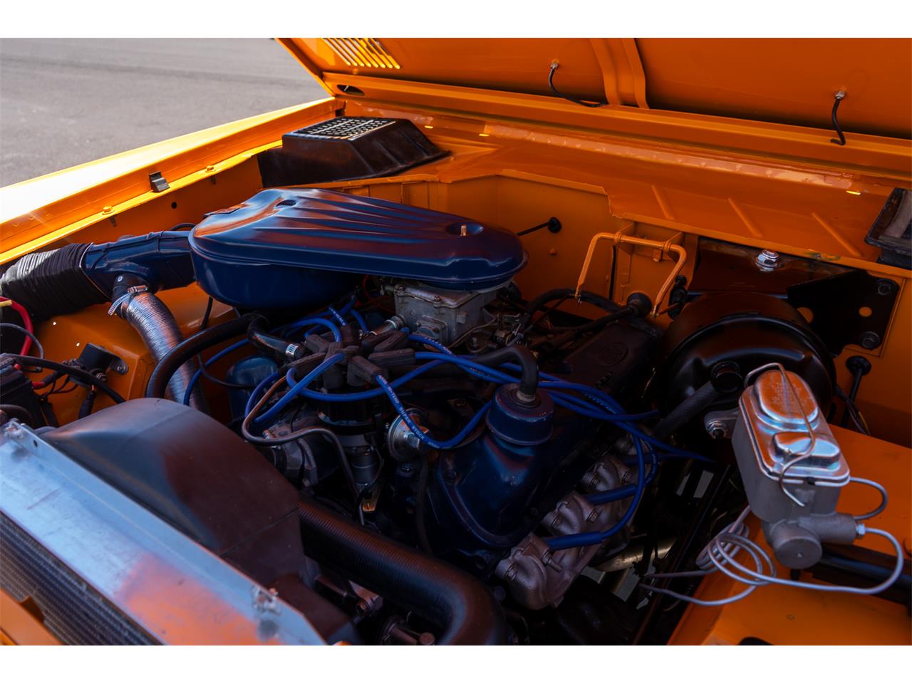 Ford-Bronco-1974-Bold-orange-White-26