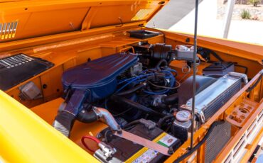 Ford-Bronco-1974-Bold-orange-White-28