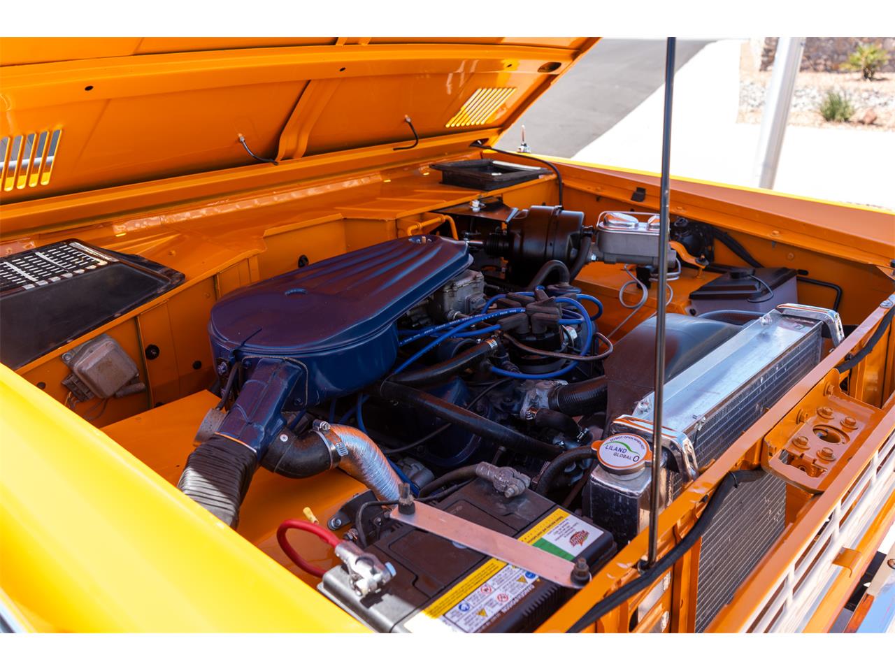 Ford-Bronco-1974-Bold-orange-White-28