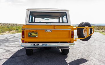 Ford-Bronco-1974-Bold-orange-White-51