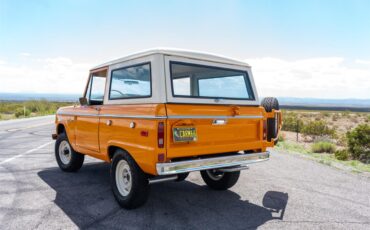 Ford-Bronco-1974-Bold-orange-White-52