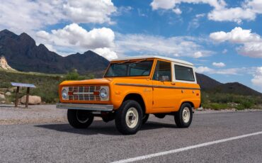 Ford-Bronco-1974-Bold-orange-White-69