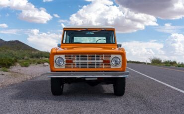 Ford-Bronco-1974-Bold-orange-White-70