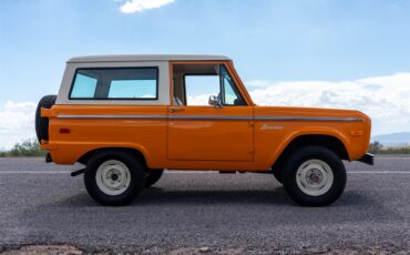 Ford-Bronco-1974-Bold-orange-White-72