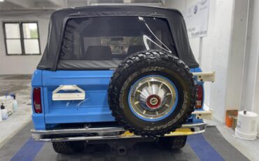 Ford-Bronco-1974-Grabber-Blue-Ivory-18