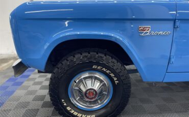 Ford-Bronco-1974-Grabber-Blue-Ivory-24