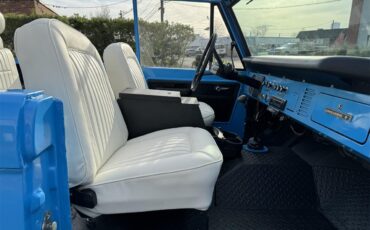 Ford-Bronco-1974-Grabber-Blue-Ivory-30