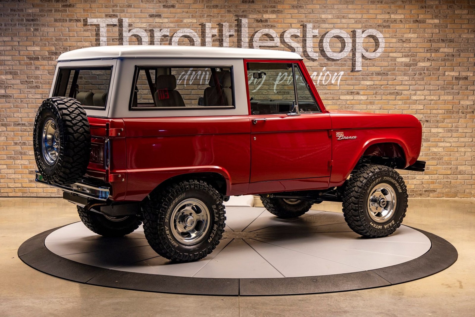 Ford-Bronco-1977-SUV-5