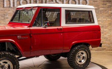 Ford-Bronco-1977-SUV-9