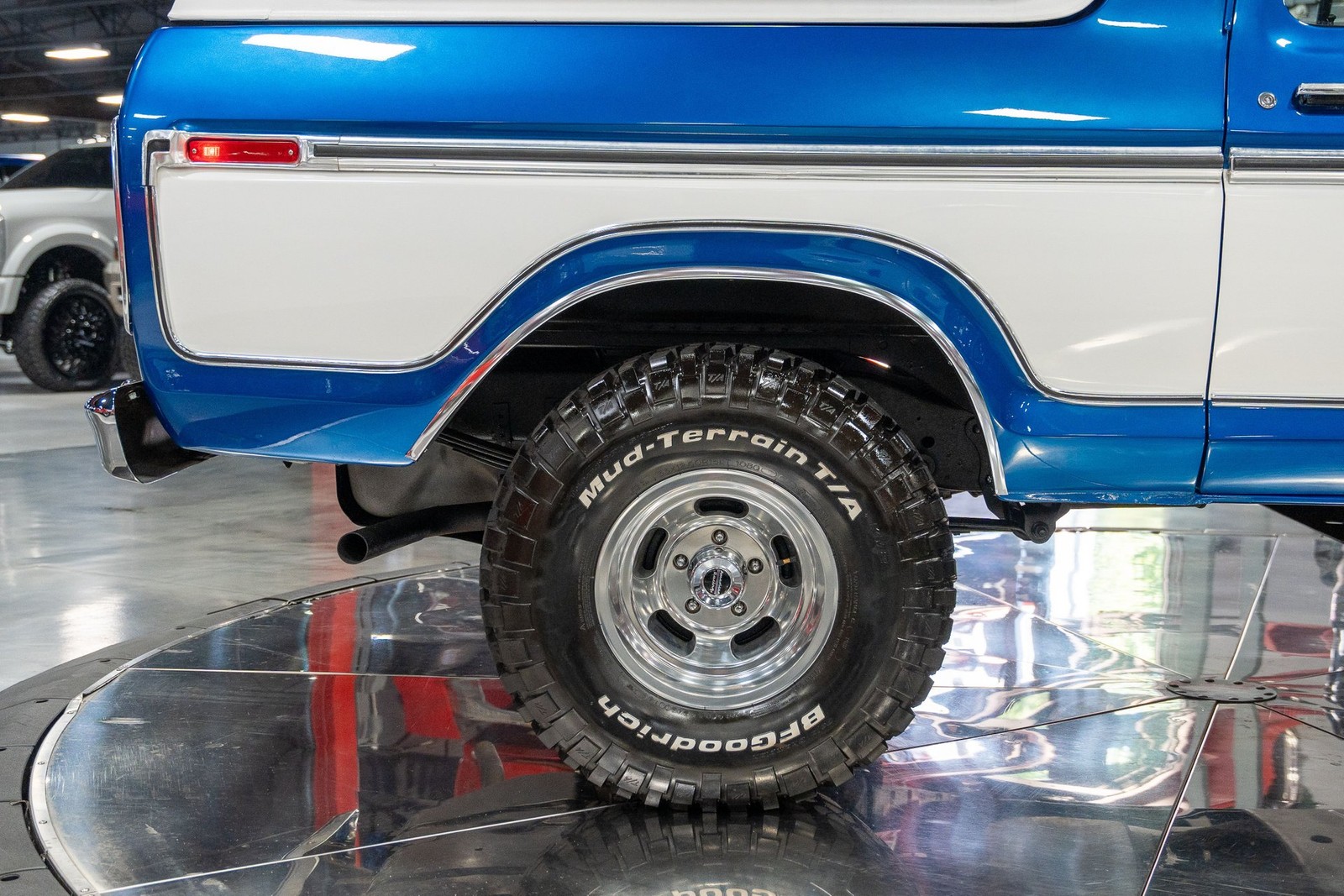 Ford-Bronco-1978-SUV-14