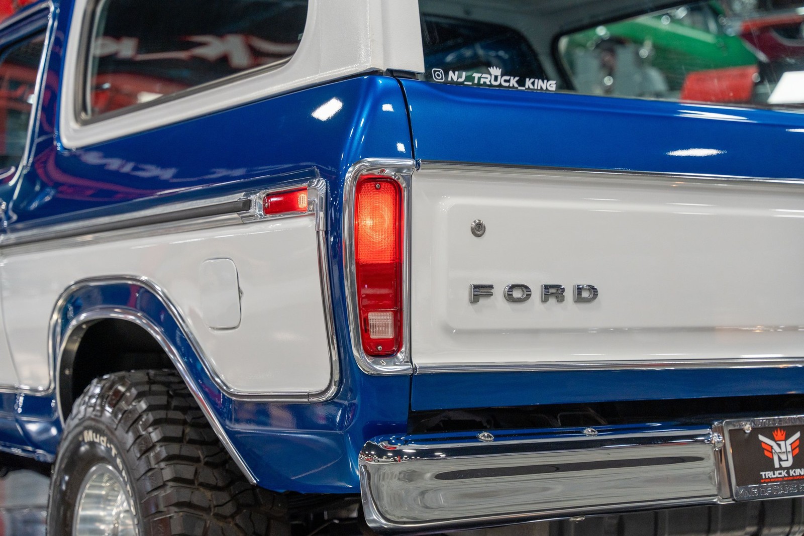 Ford-Bronco-1978-SUV-25