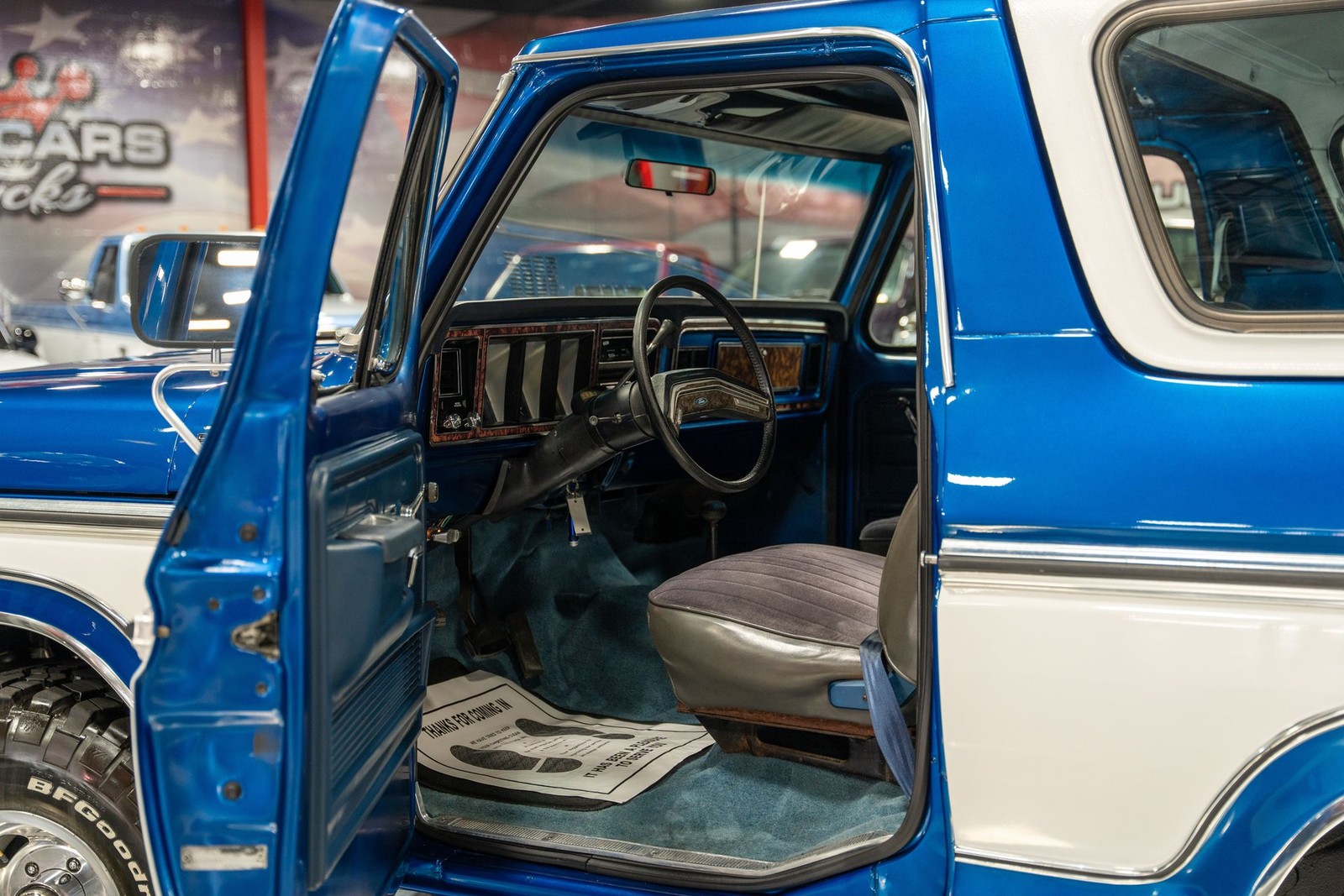 Ford-Bronco-1978-SUV-35
