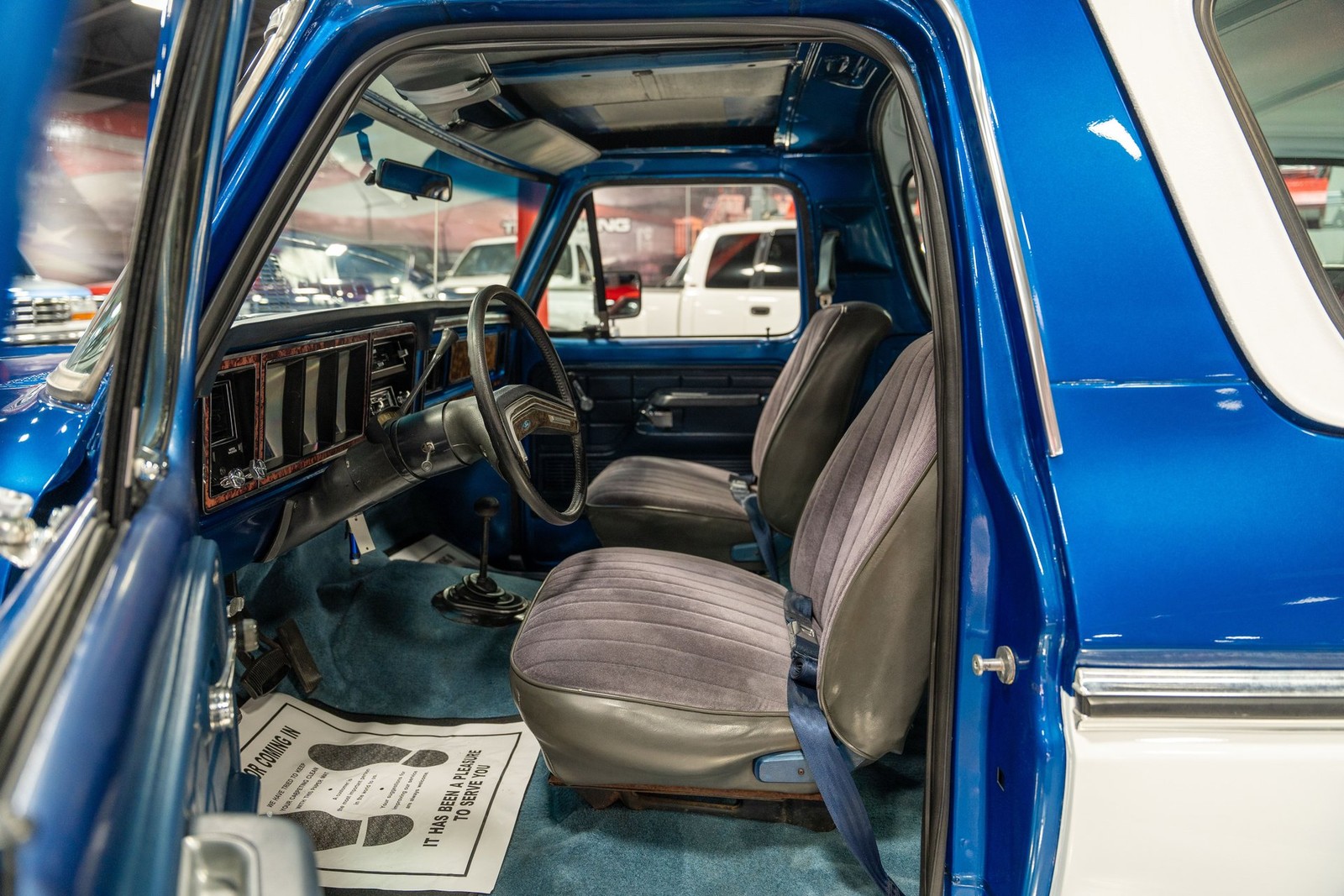 Ford-Bronco-1978-SUV-36