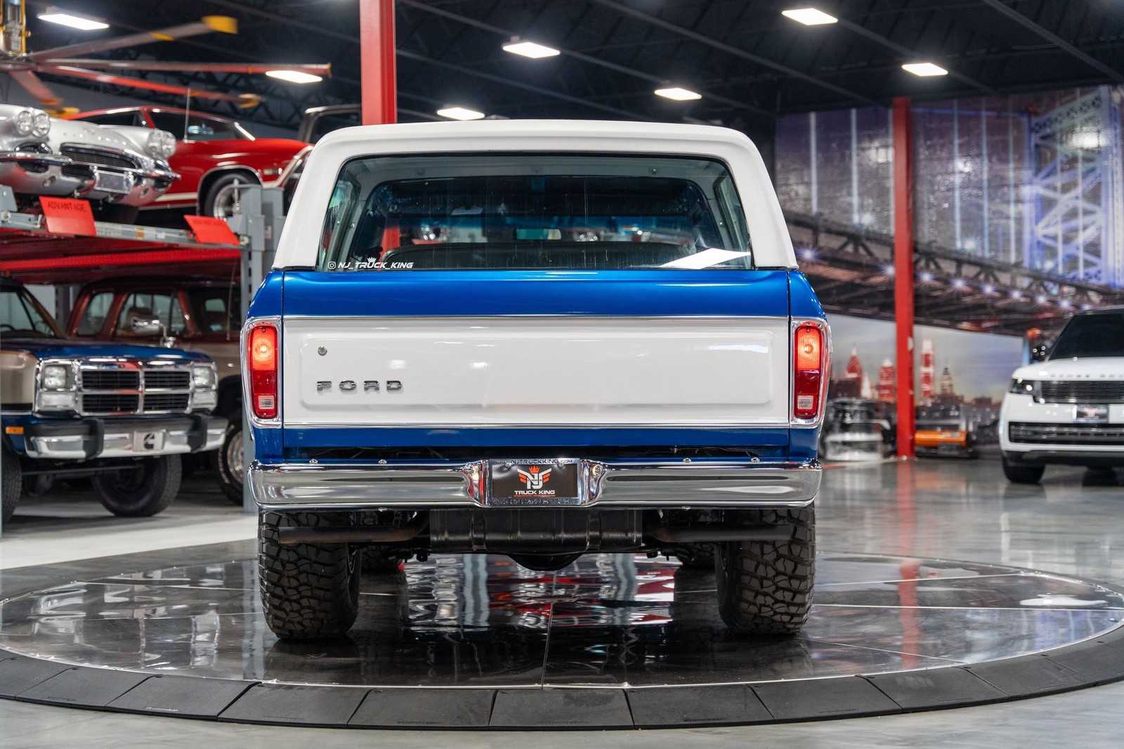 Ford-Bronco-1978-SUV-4