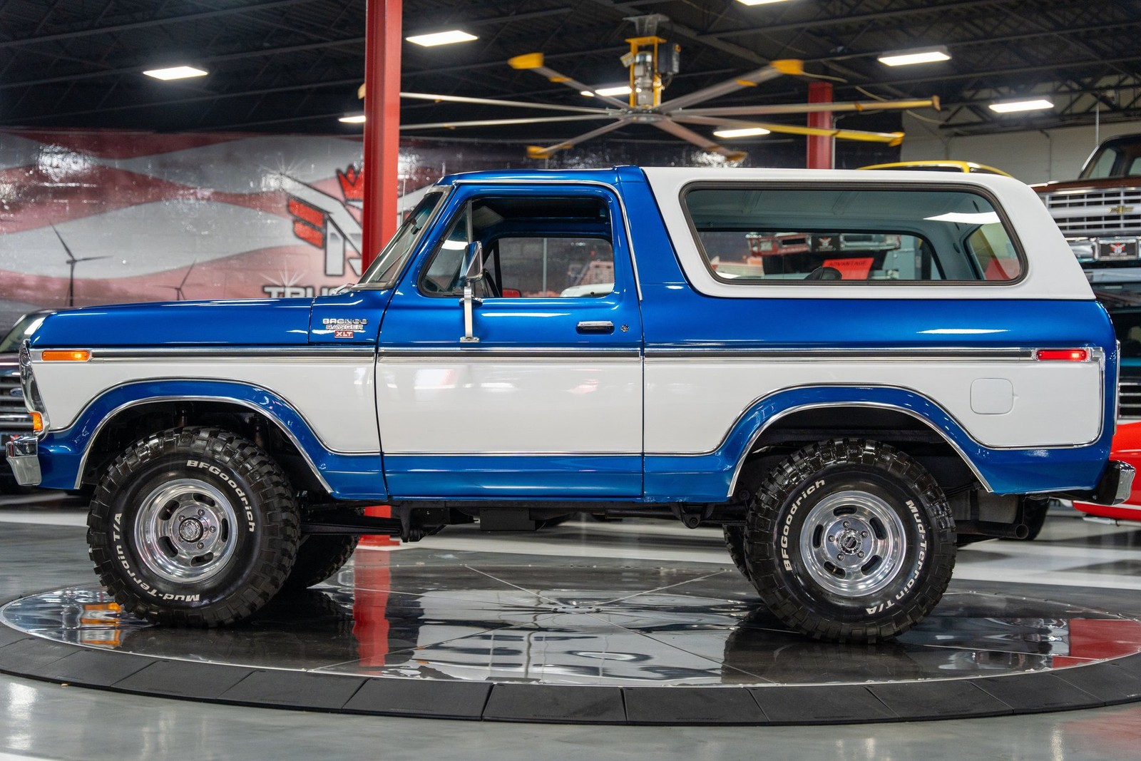 Ford-Bronco-1978-SUV-6