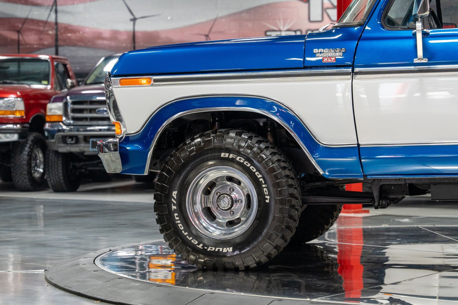 Ford-Bronco-1978-SUV-8