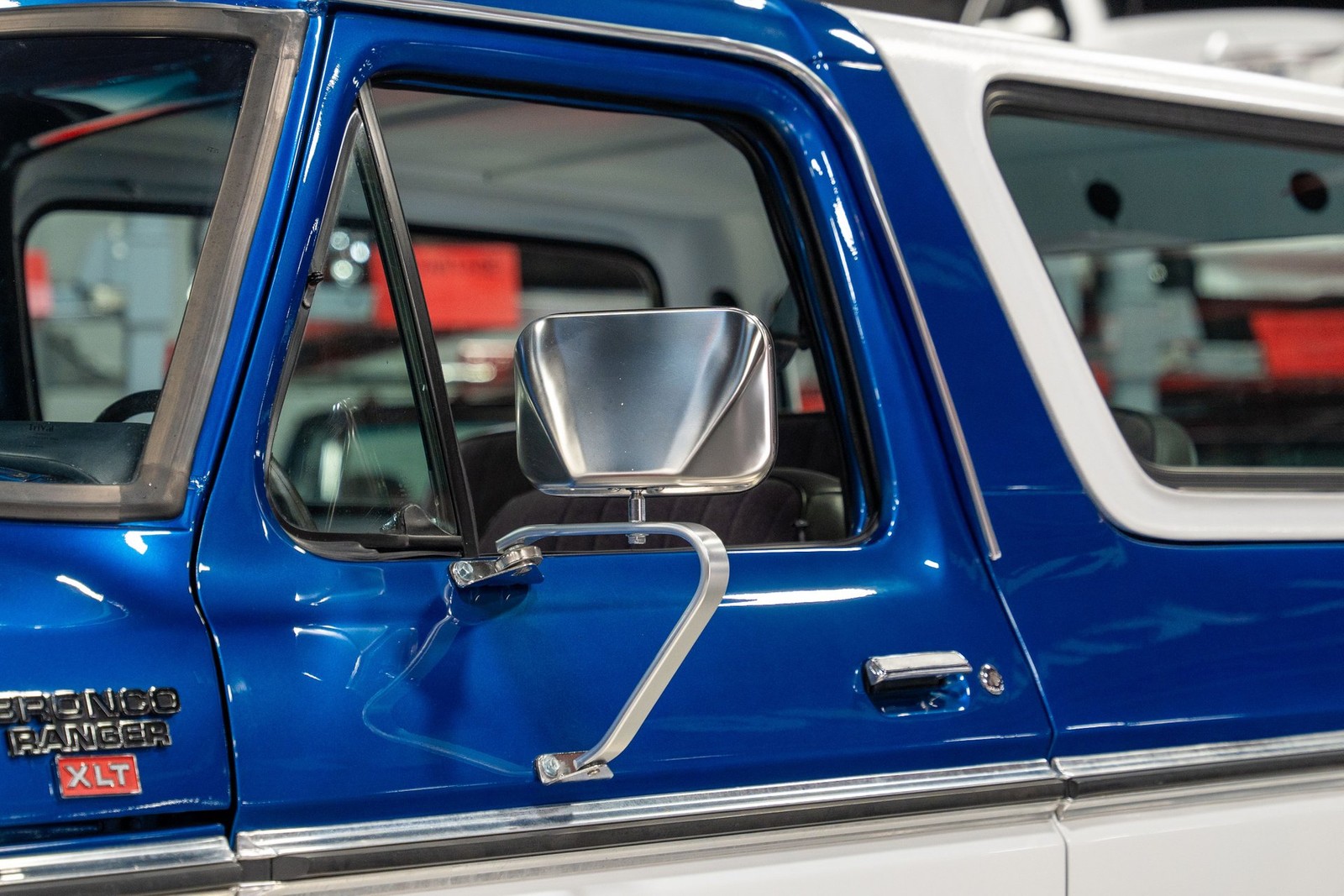 Ford-Bronco-1978-SUV-9