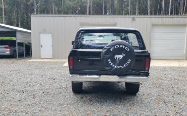 Ford-Bronco-1979-Raven-Black-Black-18