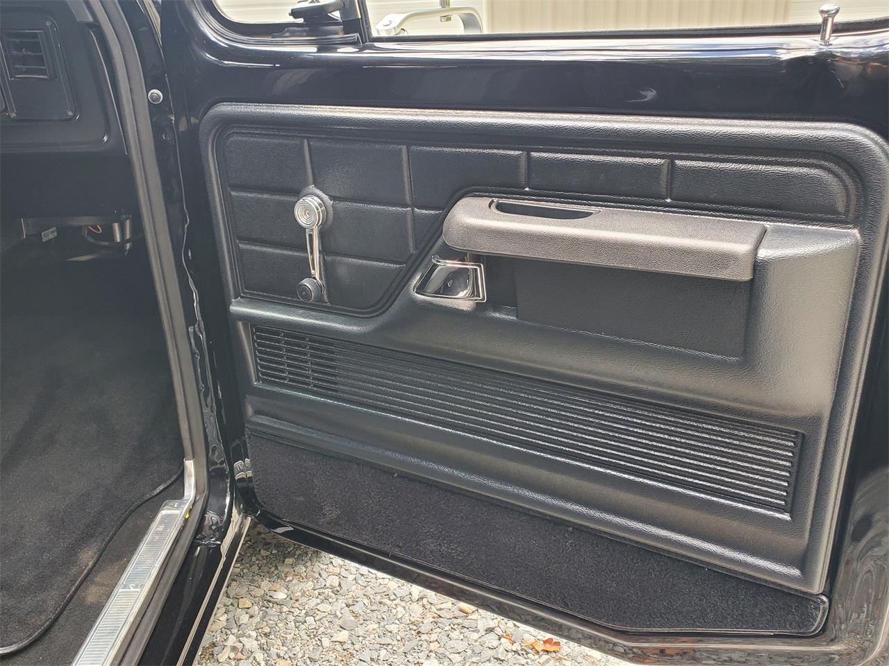 Ford-Bronco-1979-Raven-Black-Black-22