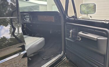 Ford-Bronco-1979-Raven-Black-Black-23